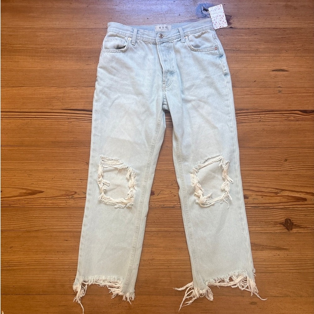 NWT Free People paradise blue light wash distressed knees cropped jeans SIZE 27‎